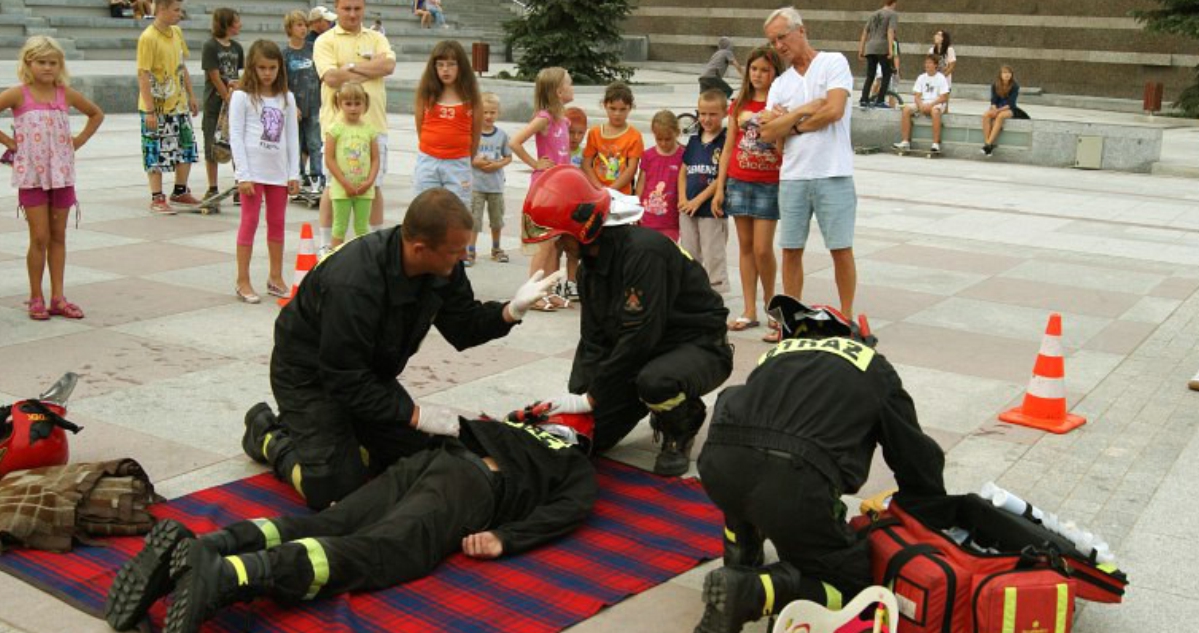 BEZPIECZNE WAKACJE 2011 (foto)