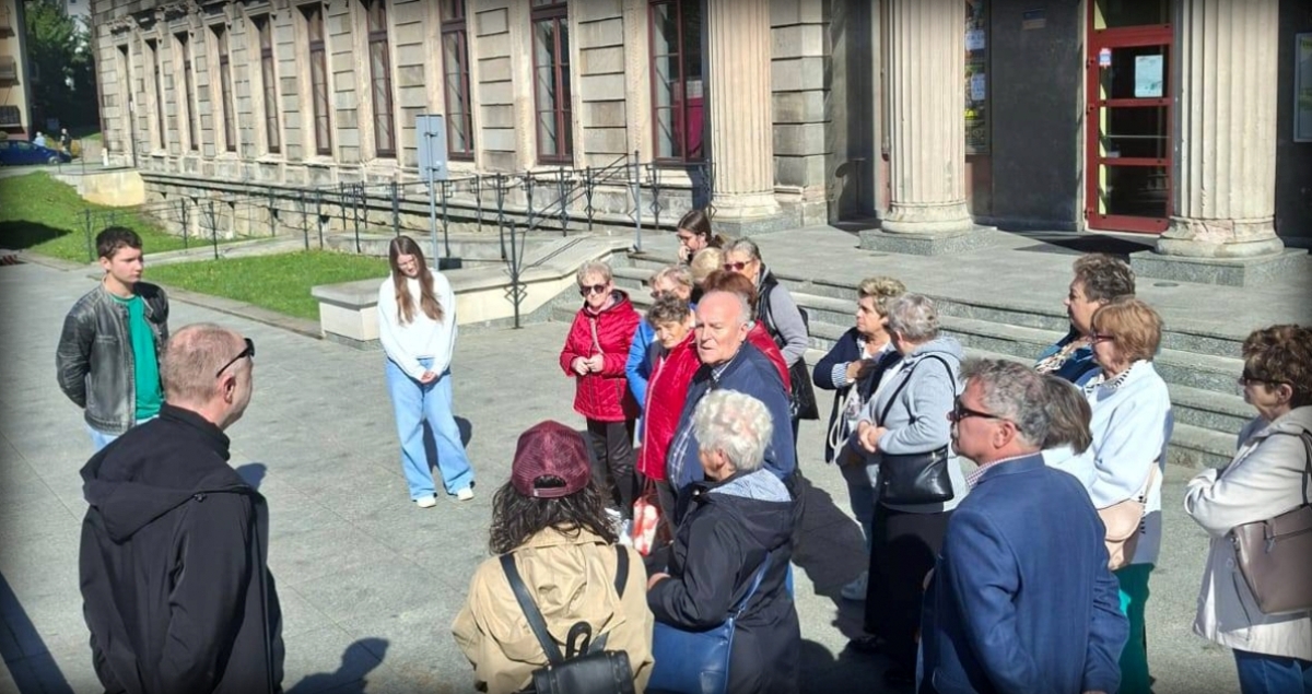 Spacer badawczy po Osiedlu Milica (foto)