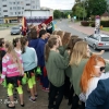 Przejazd platformą ulicami miasta
