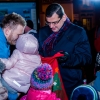 Uroczyste zaświecenie choinki na placu dworcowym